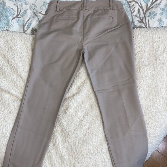 Van Heusen, blush pink Dress pants, size 6 !! like new condition!! - Picture 7 of 11